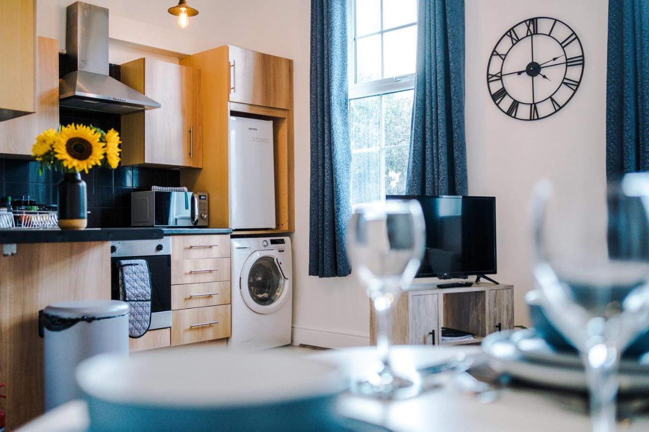 Bright 1-Bed Apartment In Chester By 53 Degrees Property, Ideal For Professionals & Couples, Great Location - Sleeps 4 Экстерьер фото