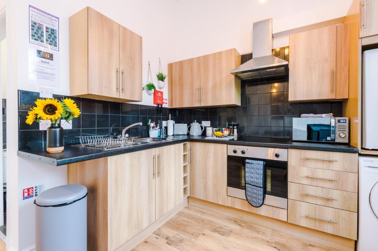 Bright 1-Bed Apartment In Chester By 53 Degrees Property, Ideal For Professionals & Couples, Great Location - Sleeps 4 Экстерьер фото